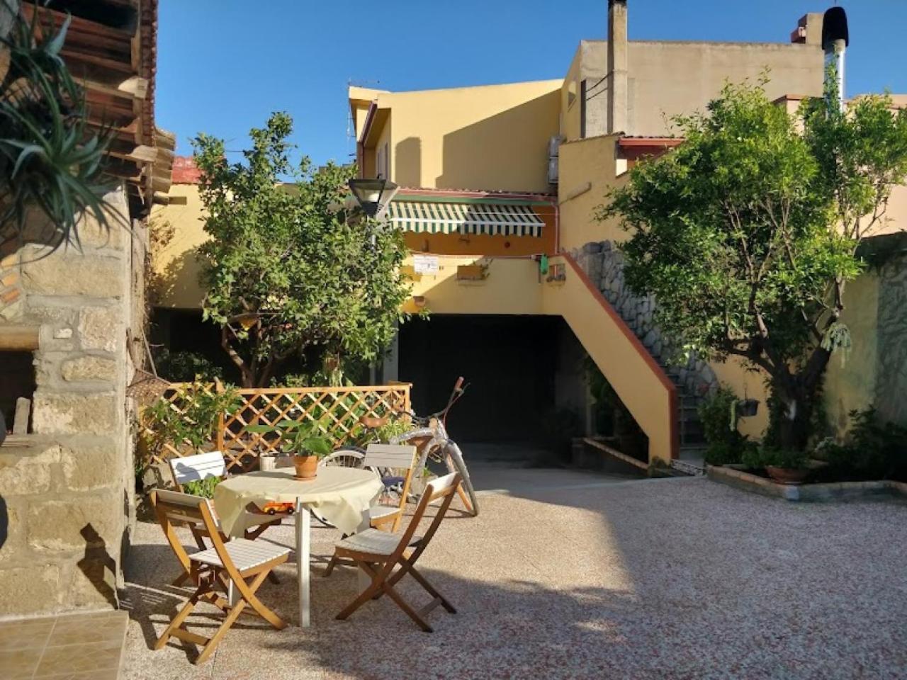مبيت وإفطار Dolianova Anticacasaliori المظهر الخارجي الصورة